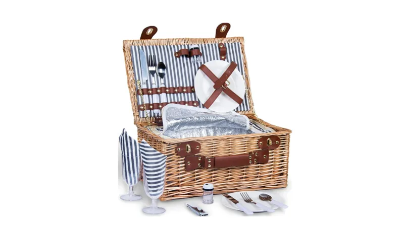 Amazon, picnic basket, CANVA, summer picnics