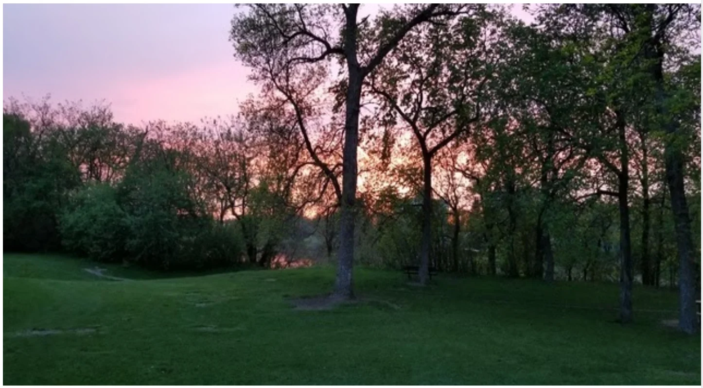 Photo Credit: TWN Viewer: Ashley sunset at Assiniboine Park.