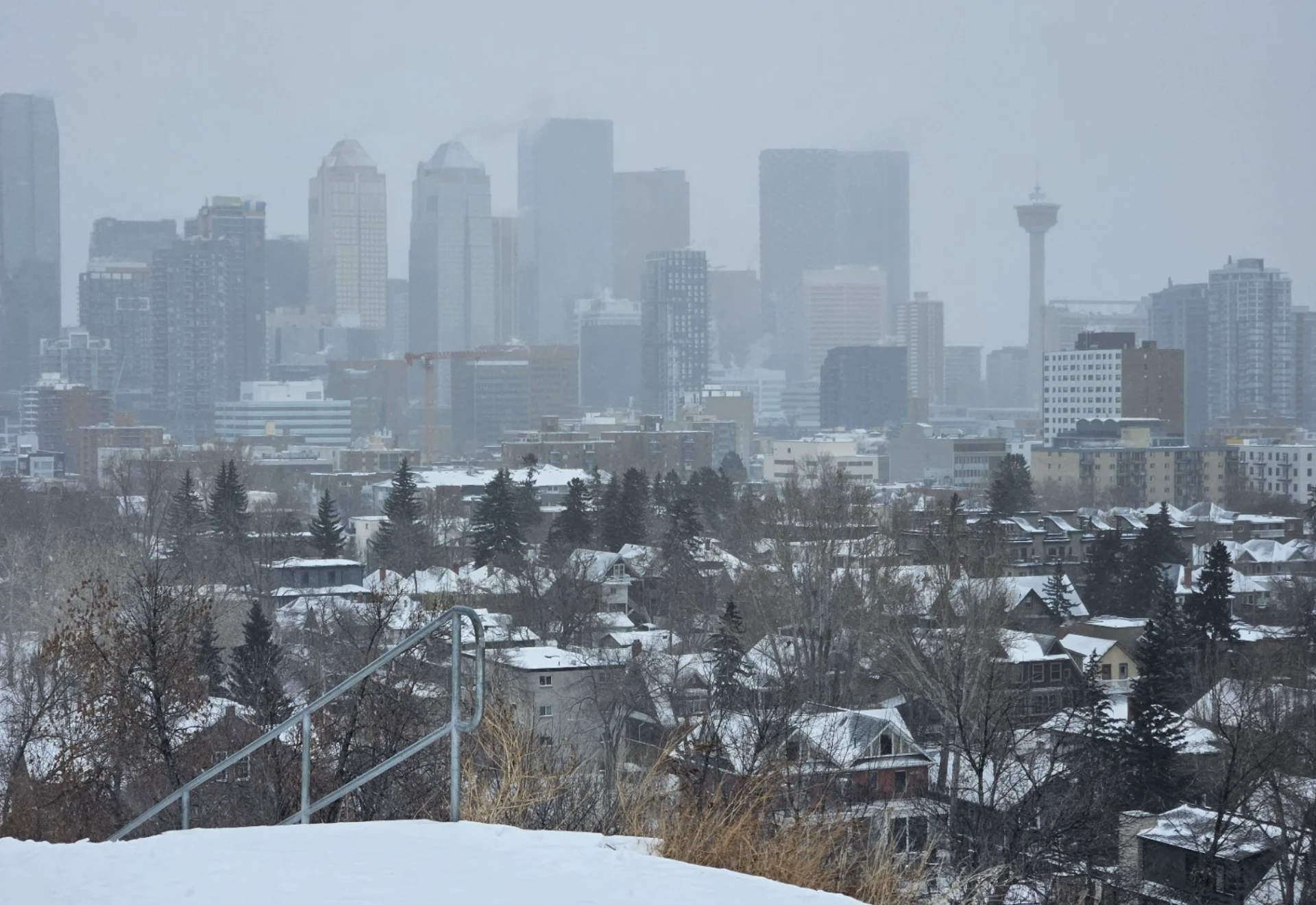 Connor O'Donovan/The Weather Network: Heavy snow in Calgary, Alberta, snowfall, snowstorm Jan. 16, 2024 - 
