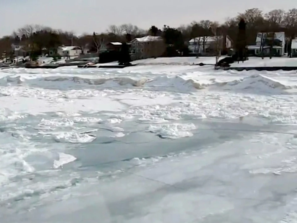 Stay away: Ice shelves pose serious threat with hidden dangers 