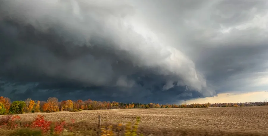 Mark Robinson: October 24, 2020 - Shelf cloud near Mount Forest, Ontario