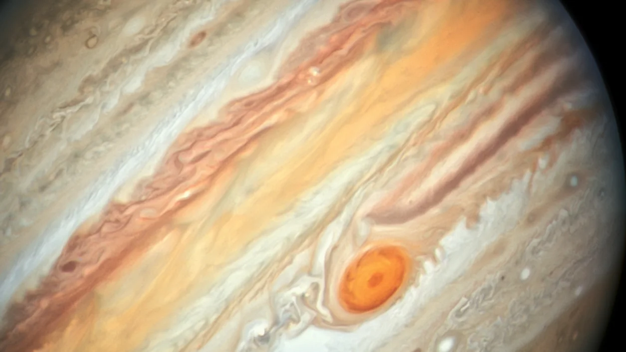 Jupiter-Hubble-2019-Closeup-crop