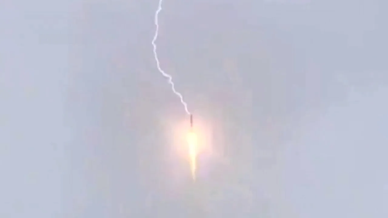 See it: Rocket launch triggers direct lightning hit