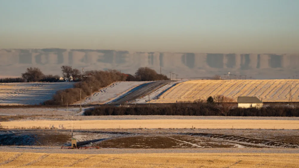 Spectacular display of Fata Morgana seen over southern Alberta