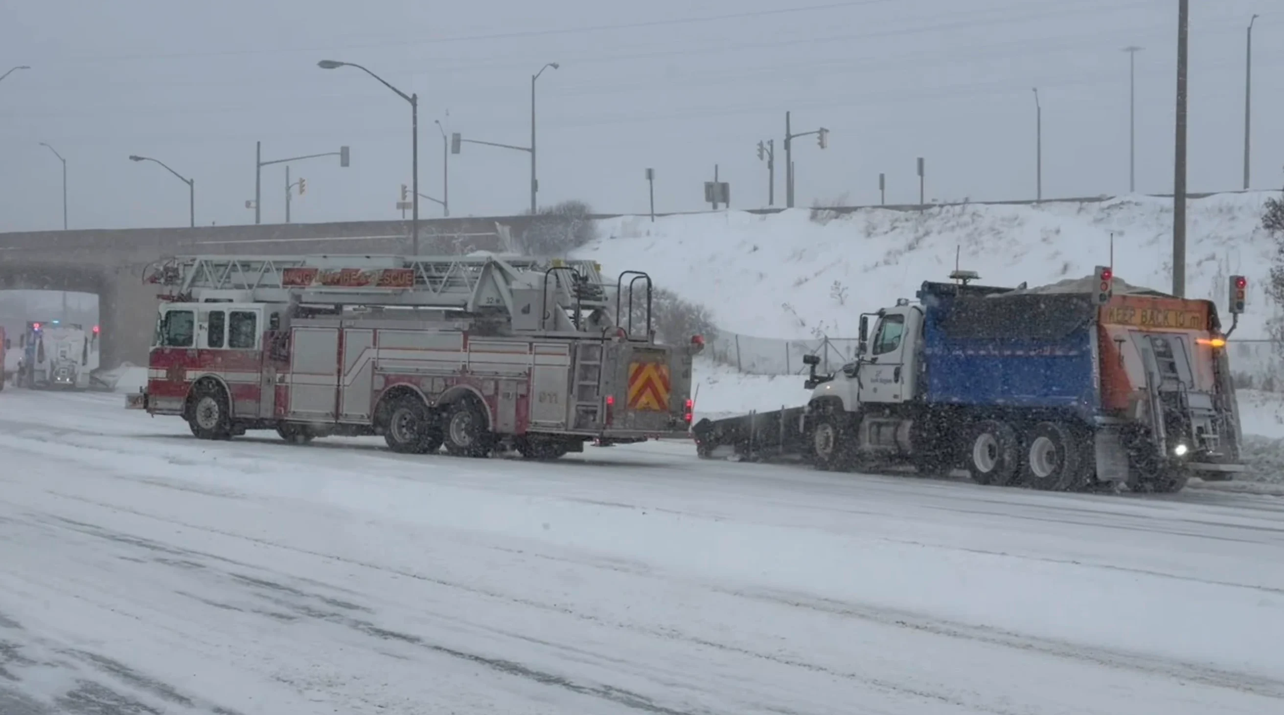 Freelancer: Jan. 25, 2026: Hwy. 7 and Dufferin S.t in Vaughan, Ont. Vehicle lost control on a curve and crashed into a guardrail. Emergency crews on scene, no major injuries, but very heavy snow falling at the time. (Provided)