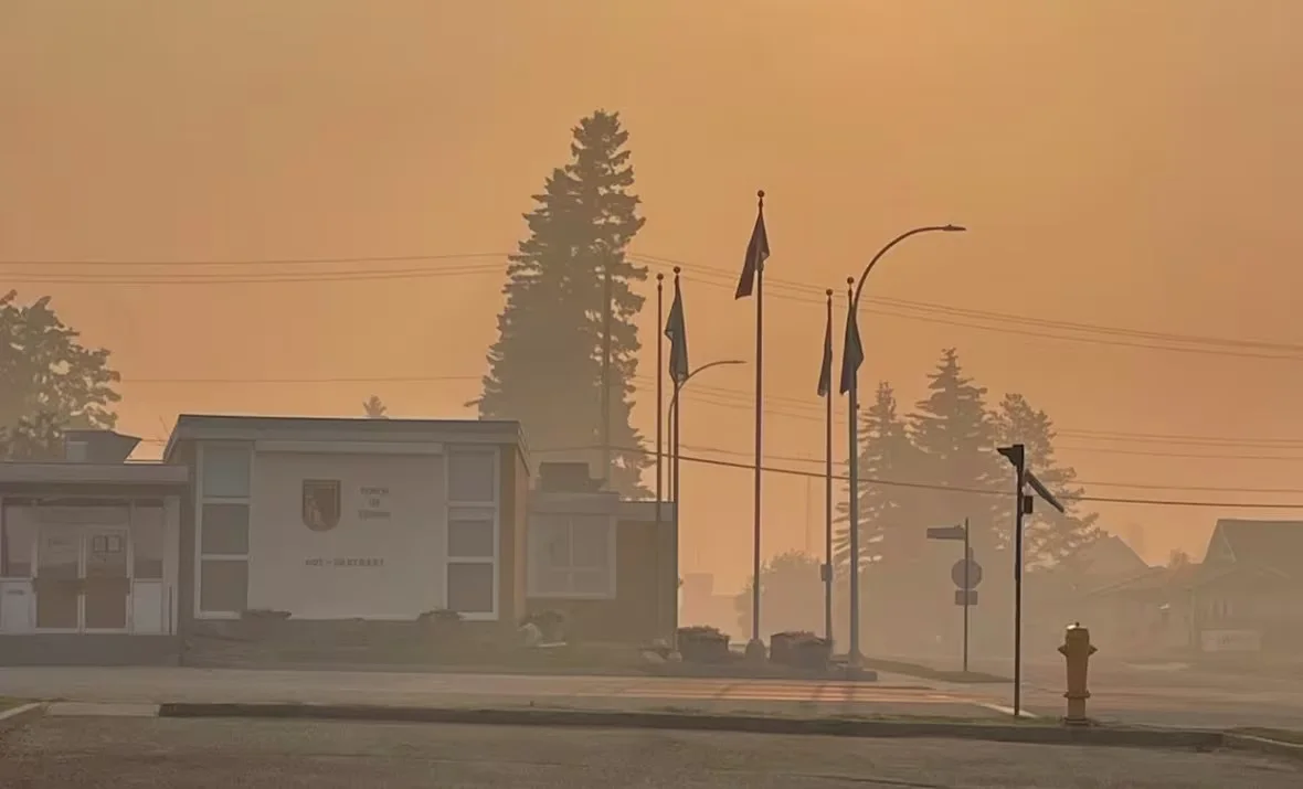 CBC: Edson-wildfire-smoke-orange(Town of Edson/Facebook)