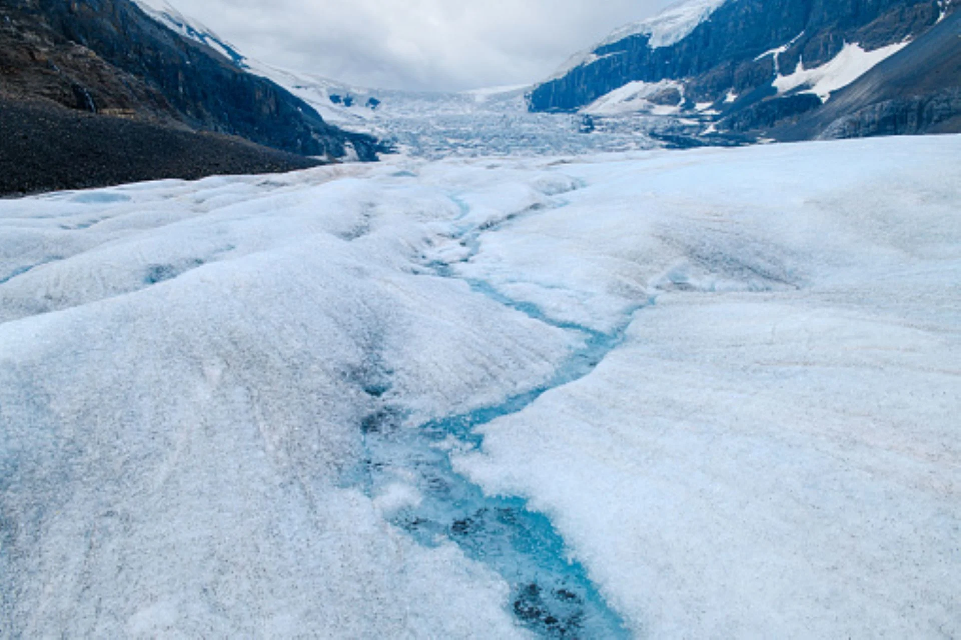 More ocean heat than ever in 2025, with third-warmest sea surface ...