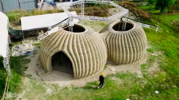 Italian company uses 3D printers and soil to build eco-houses 