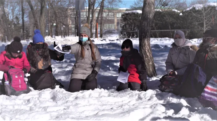 Enseigner, les deux pieds dans la neige