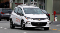Driverless EV taxi fleet shows possible climate benefits of autonomous vehicles