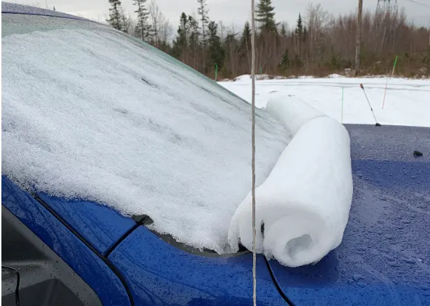 UGC - car snow roller