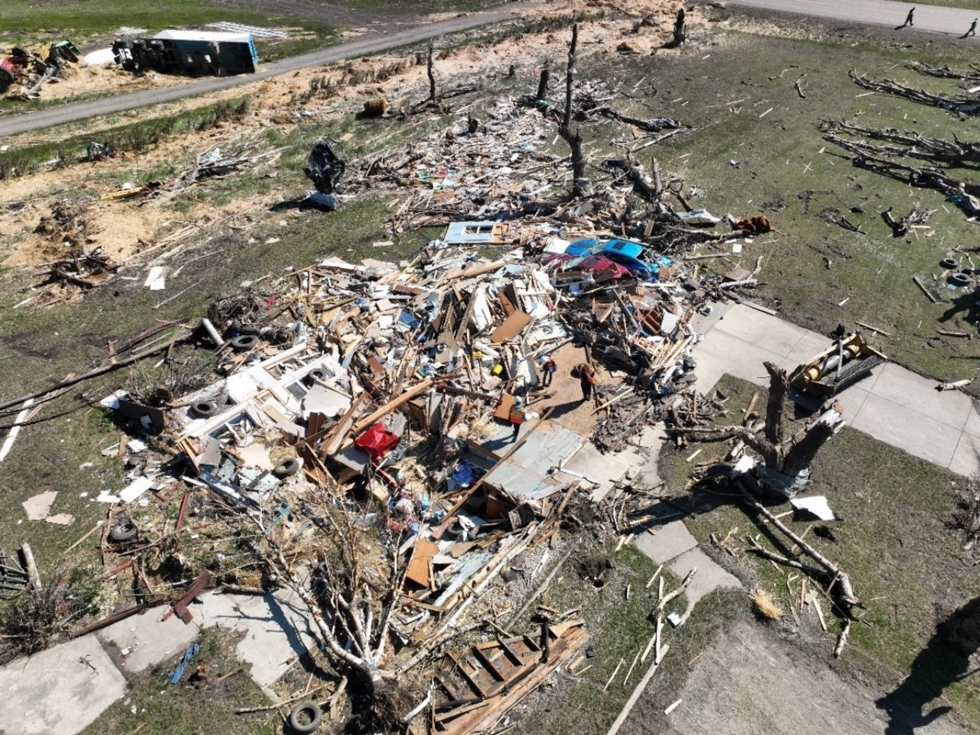 Une tornade de catégorie EF-4 dévastatrice