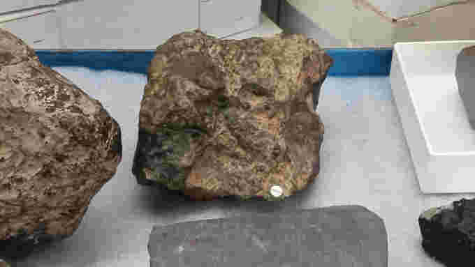 Vesta-Meteorite-ROM
