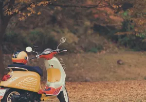 Une balade en moto à l'automne n'est pas sans danger