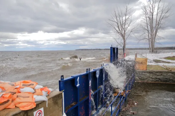 Ottawa River flood levels rise again, could set new record
