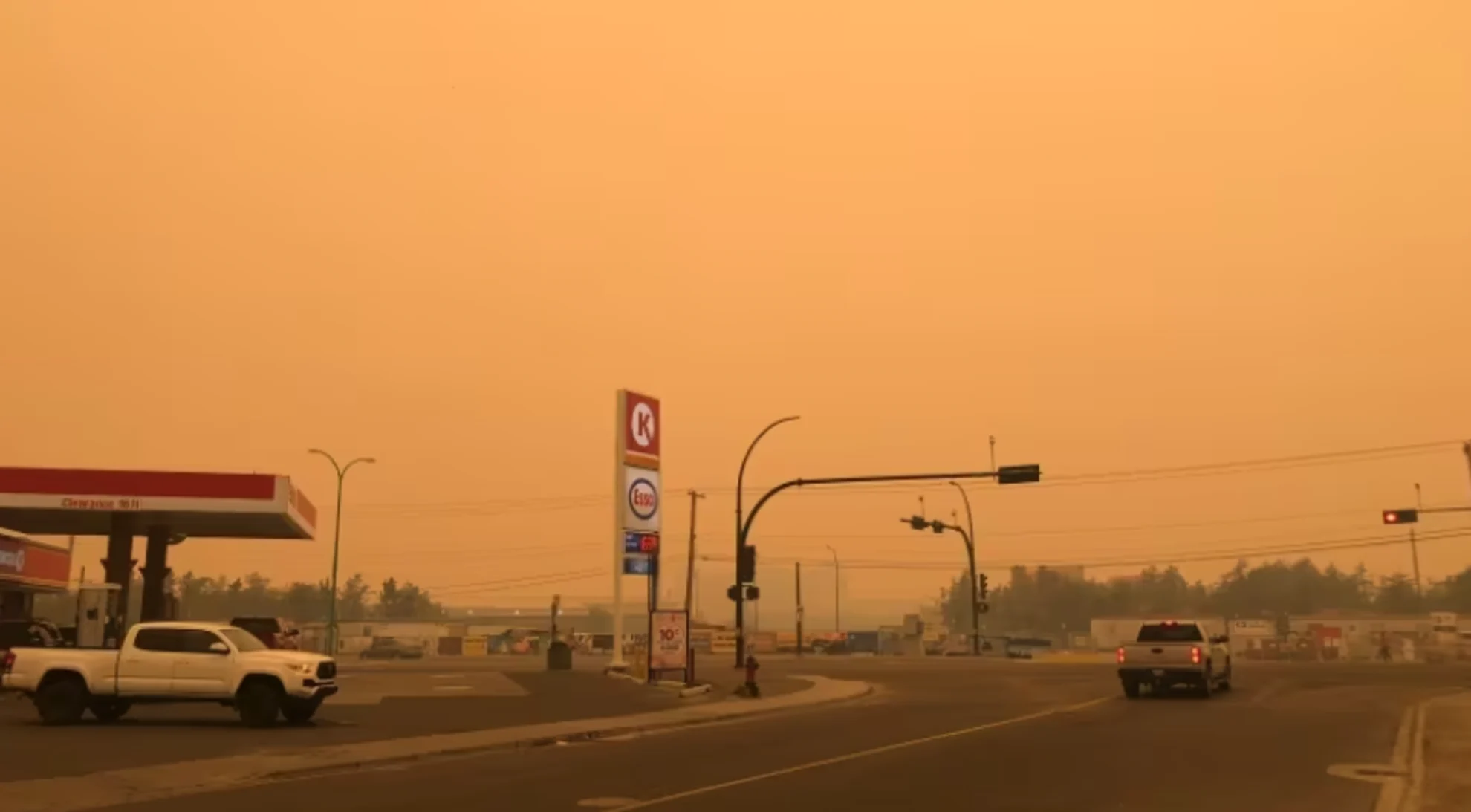 Wildfire threat to Yellowknife deemed serious, parts of city on evacuation alert
