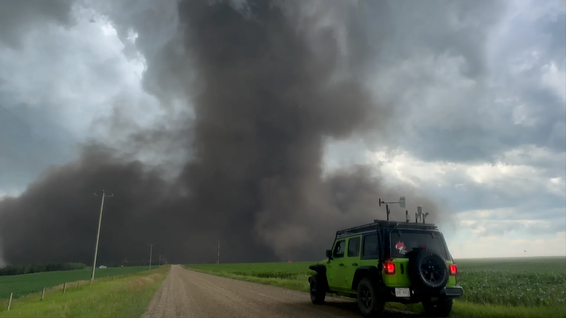 Spectaculaire : voyez les tornades qui ont marqué le Canada