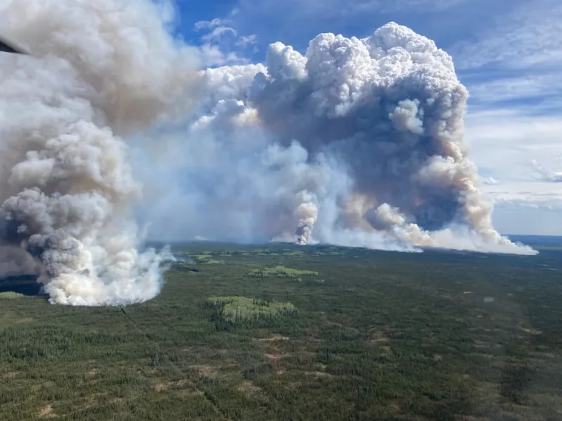Parker Lake Fire BC - BC wildfire service - May15