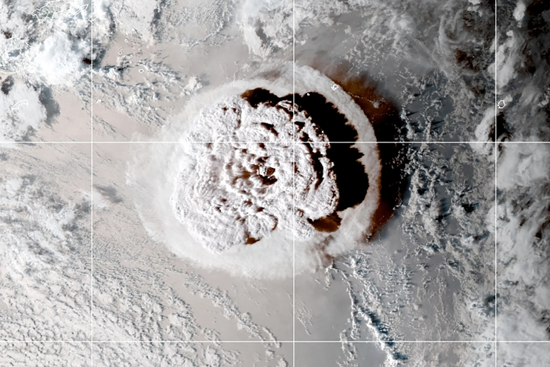 1 an plus tard, ce volcan continue de battre des records