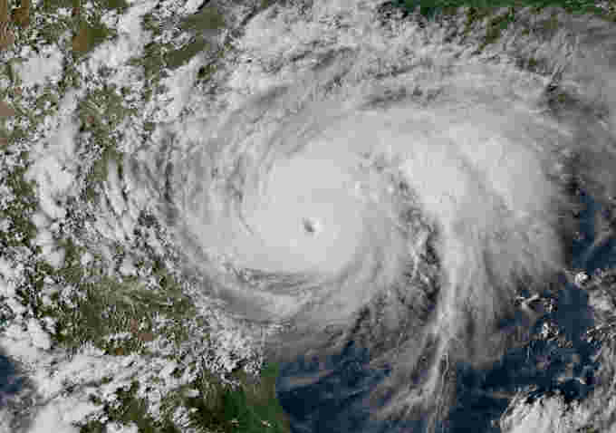 Huracán Harvey 2017-08-25 2231Z GOES16 NOAA