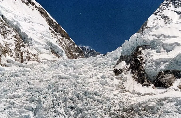 Dead bodies are turning up on Mount Everest, here's why