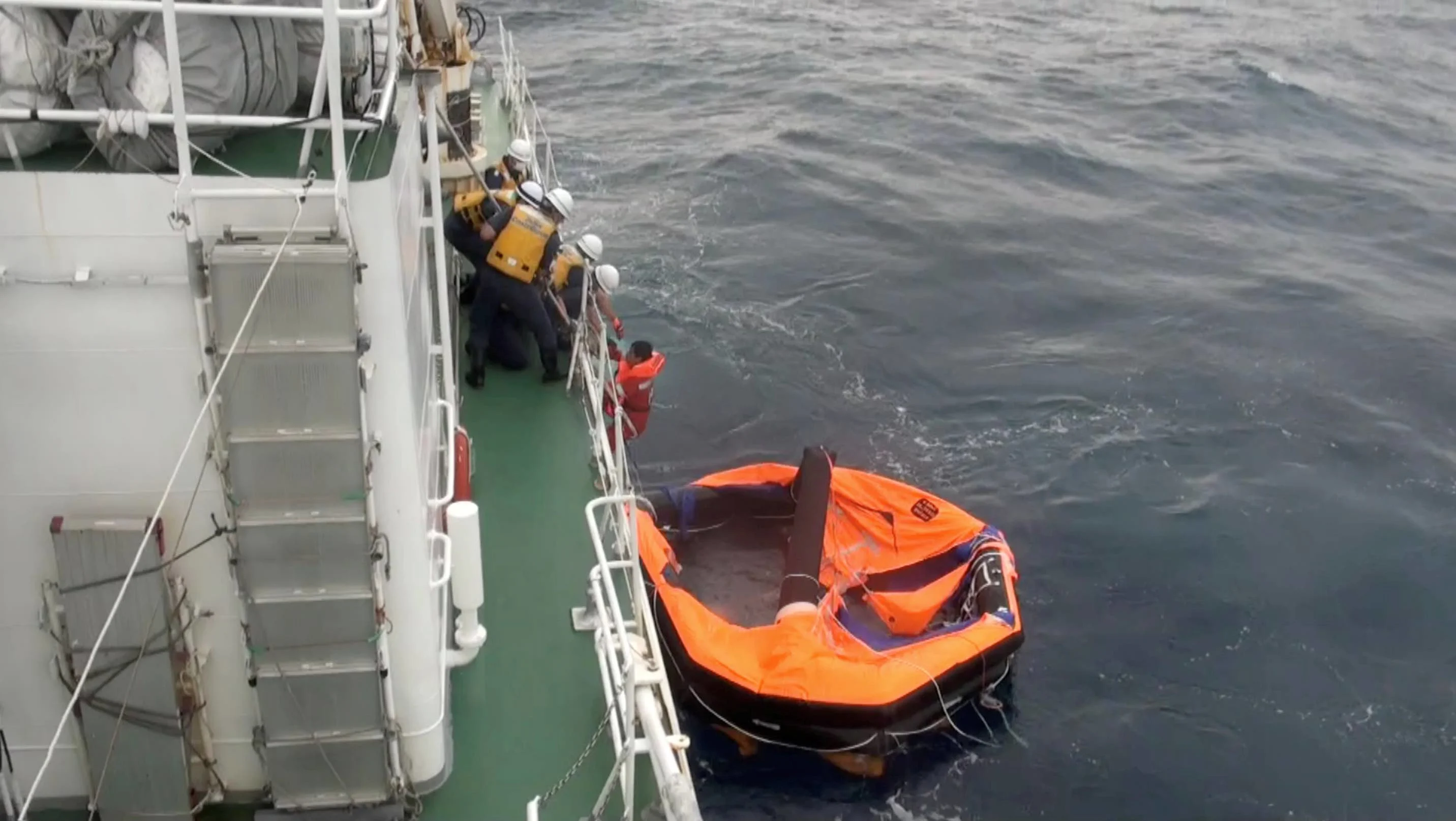 Cattle ship capsizing in East China Sea/Japan Coast Guard