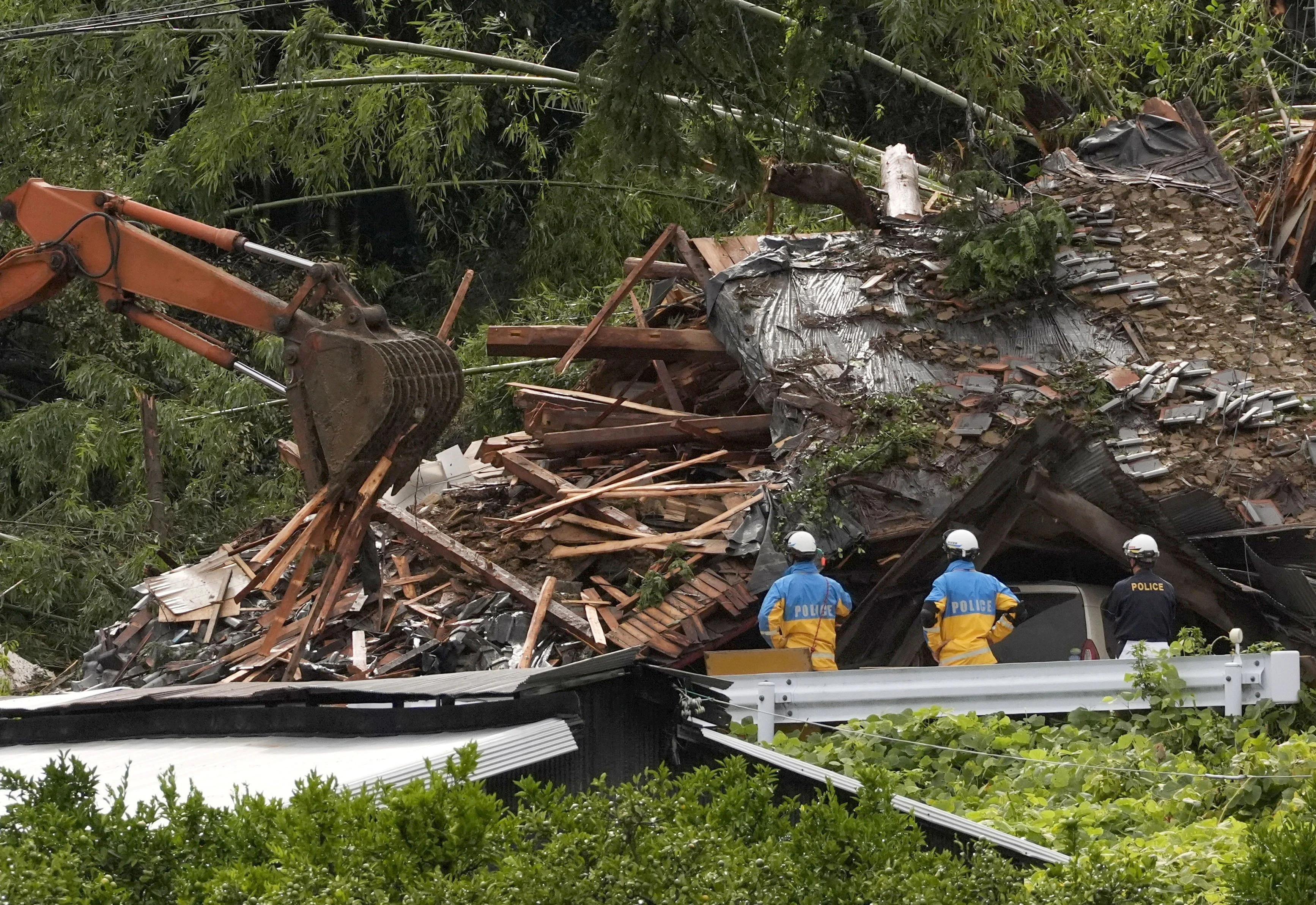 Reuters: Damage from Typhoon Shanshan (Aug 30)