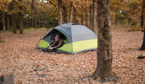 Camping d'automne : bien vous équiper pour rester au chaud