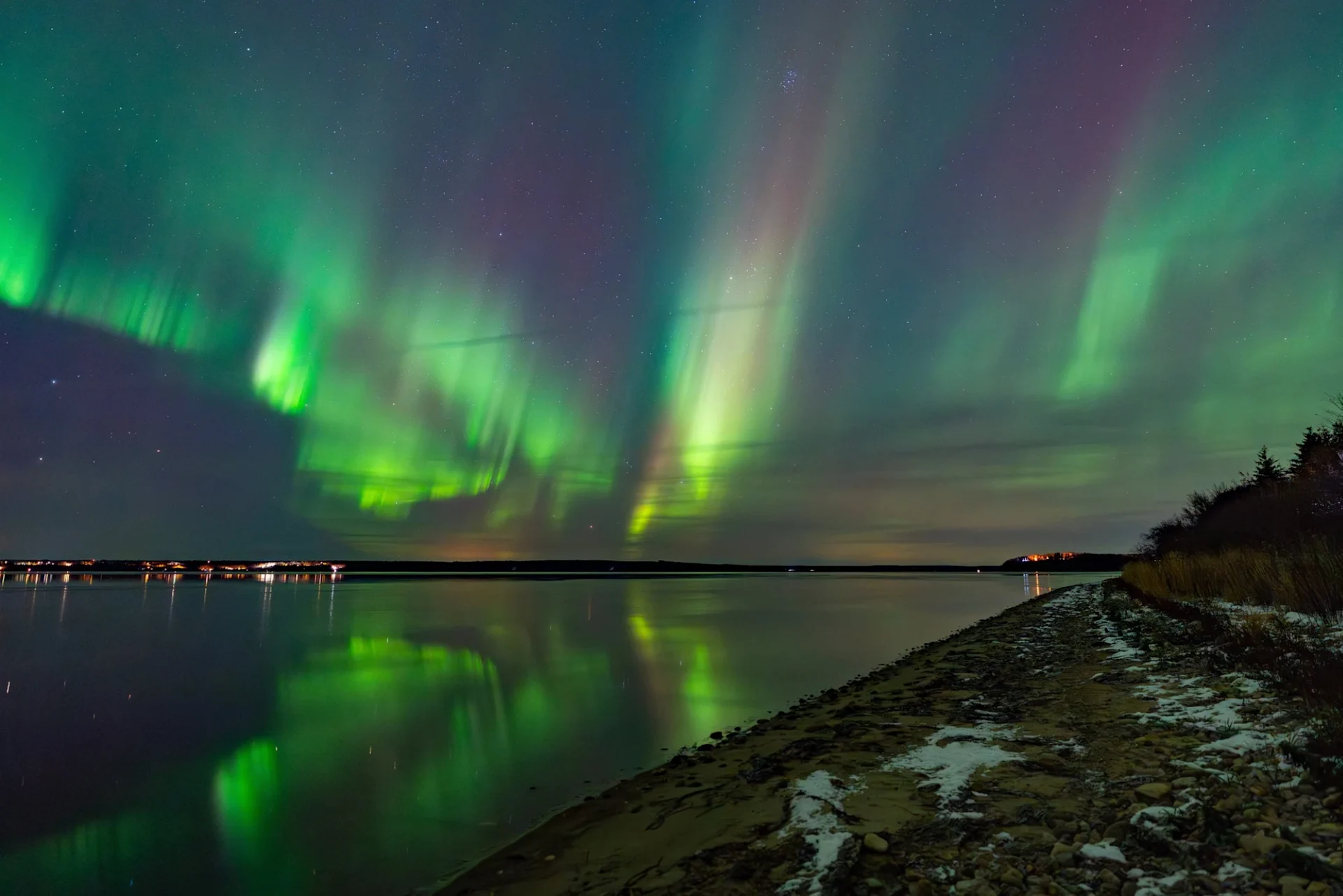 Jason Caine - Lac La Biche, AB: Northern Lights, Nov. 12, 2025