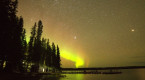 À VOIR - Images spectaculaires d'aurores boréales dans le ciel!
