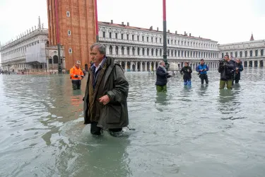 Climate change blamed as floods overwhelm Venice, swamping basilica and squares