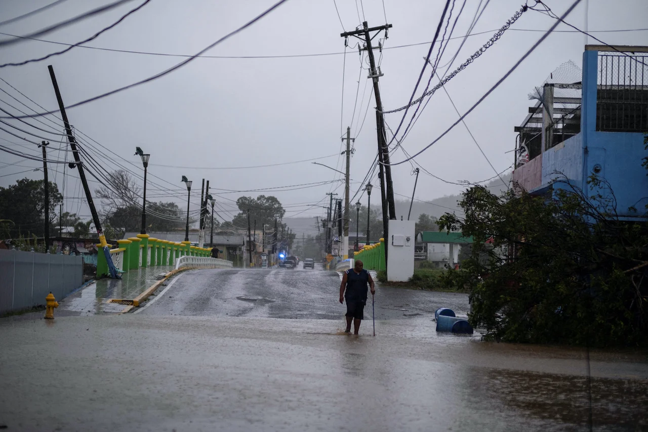 STORM-FIONA/ REUTERS/Ricardo Arduengo