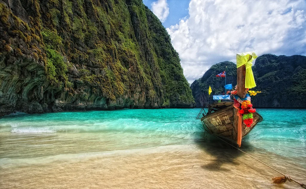 Une plage paradisiaque presque détruite par le tourisme 