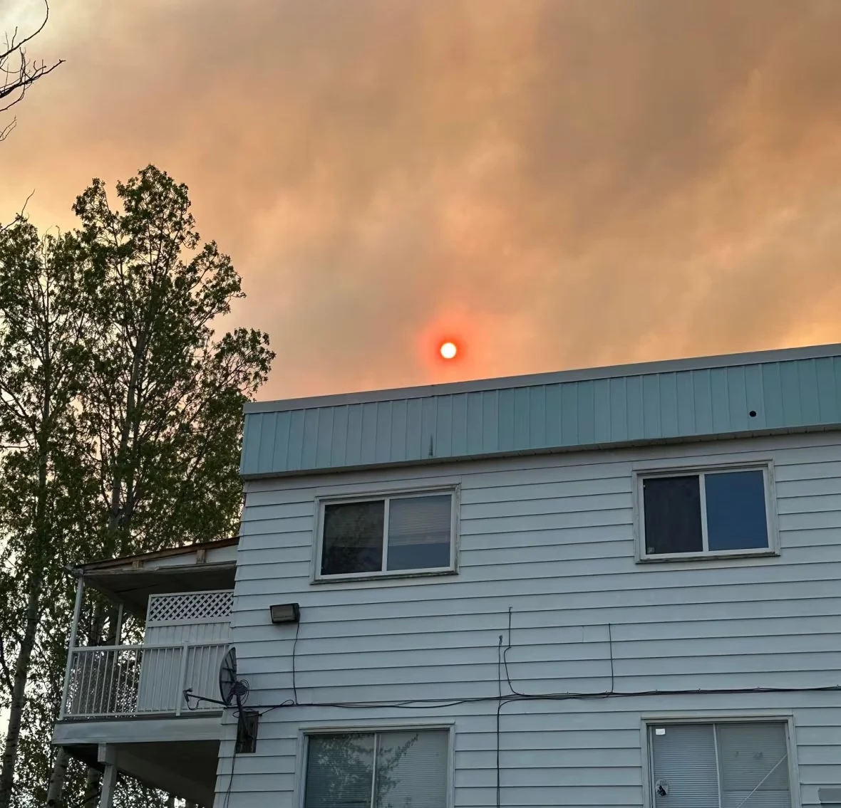 Thousands Ordered To Evacuate Fort Nelson Bc Due To Wildfire The Weather Network