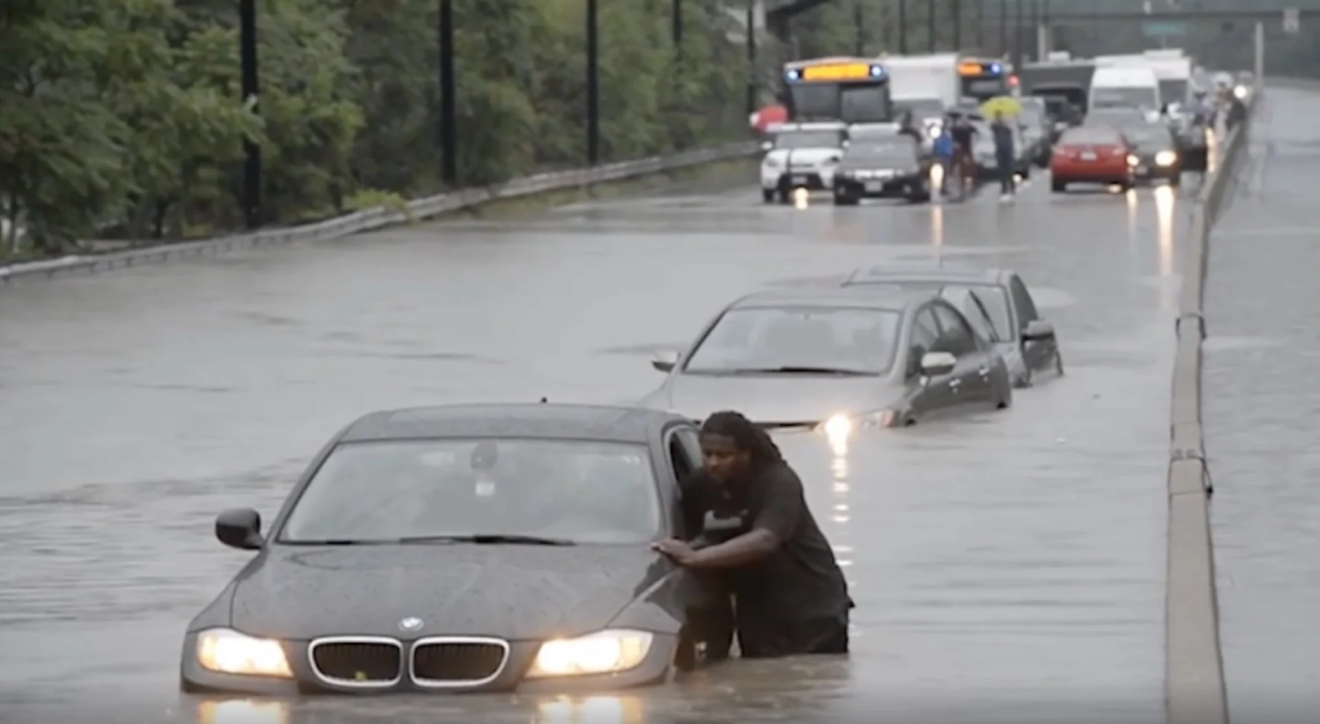Recalling the historically bad commute when the GTA flooded in 2013