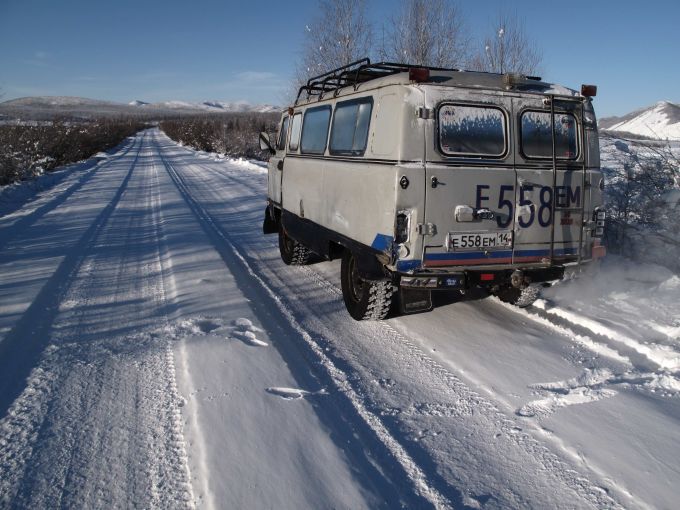 Frozen Siberian road Mario Picazo