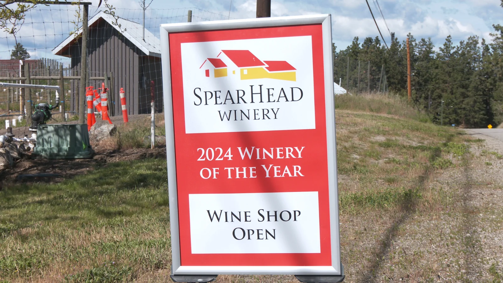 Spear Head winery sign in Okanagan (Connor O'Donovan)