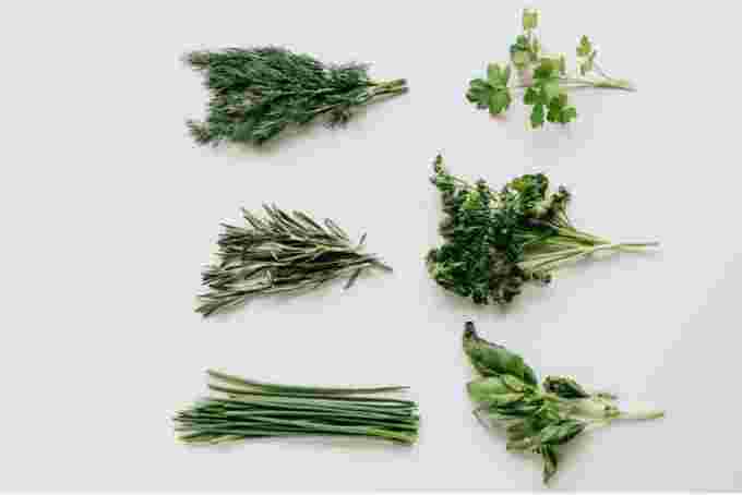 Pexels: Herbs. Credit: Pexels/Alleksana. Link: https://www.pexels.com/photo/photo-of-assorted-herbs-4113898/