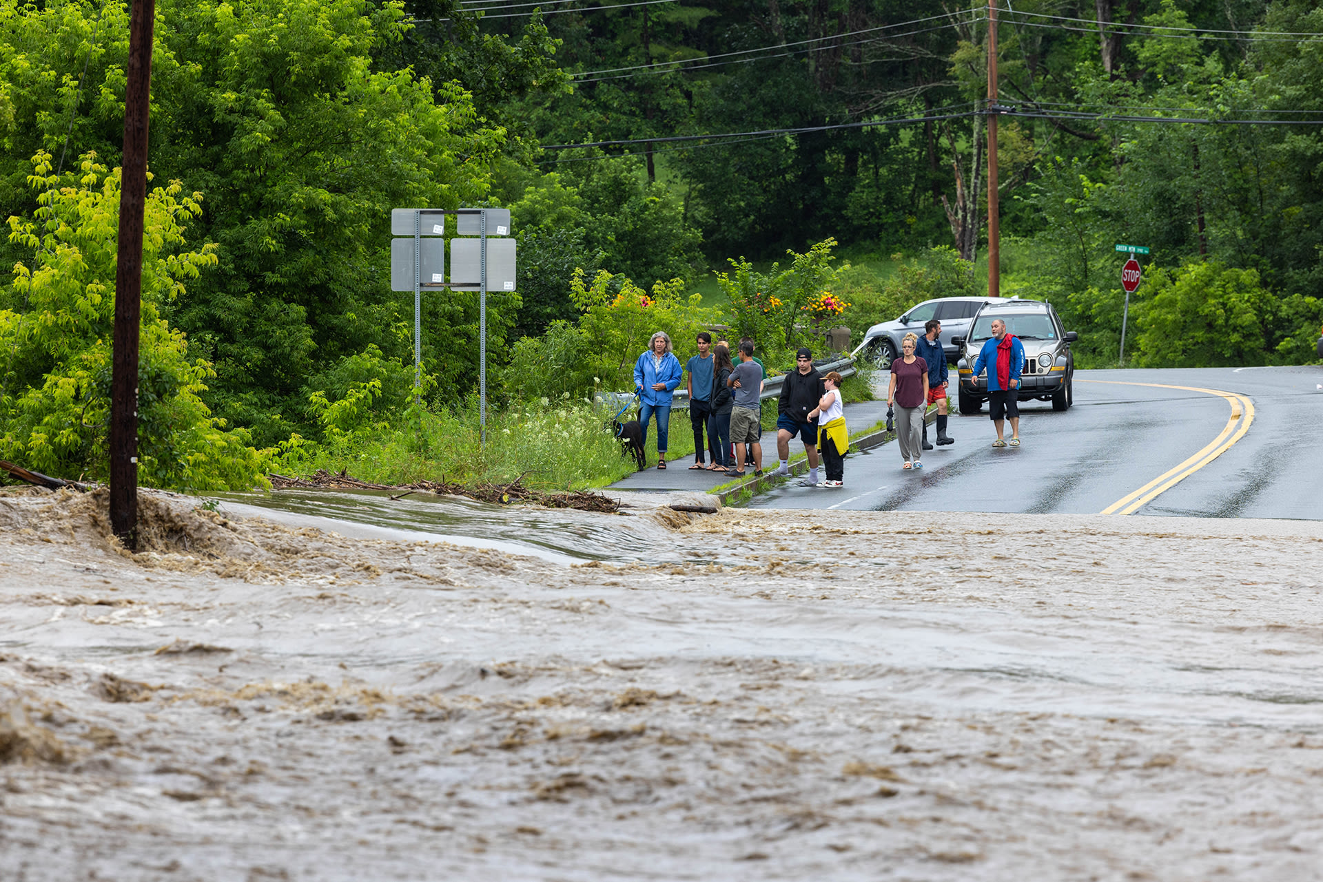 How climate change intensifies the water cycle, fueling extreme ...