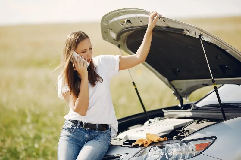 Stock your vehicle emergency kit with these safety essentials