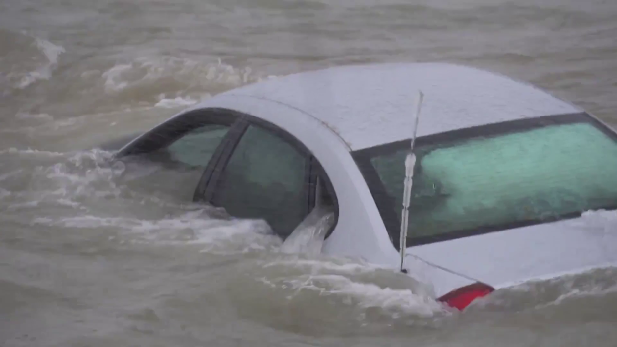 Comment sortir en vie de sa voiture tombée à l’eau