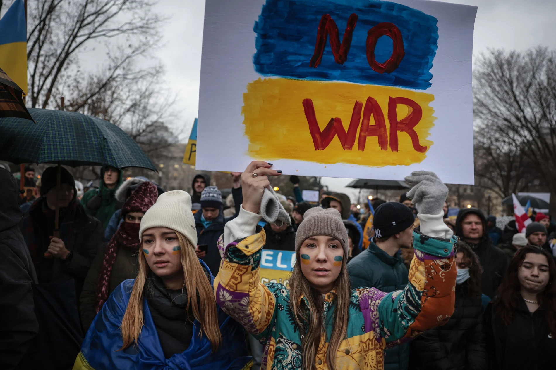 Anti-war demonstrators (Anna Moneymaker/ Getty Images)