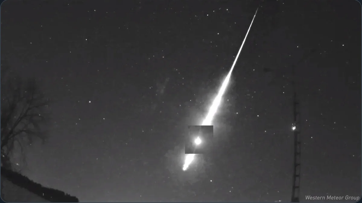 Bright meteor over southern Ontario traced back to the asteroid belt