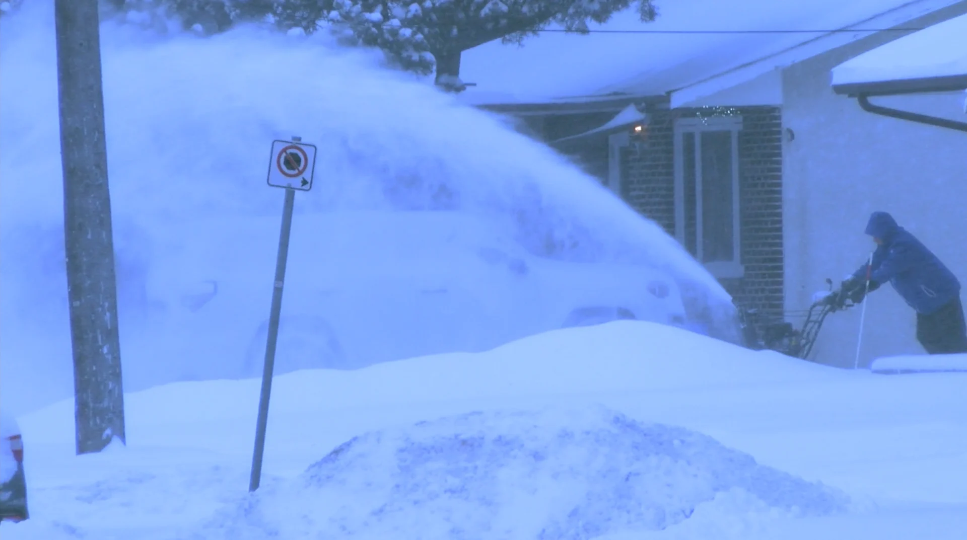 Free to use/Chris. D/Freelancer: Extreme cold, winter, polar vortex, snow, plow, shovel (Shot taken Jan. 11, 2024. Winnipeg, Manitoba) 3