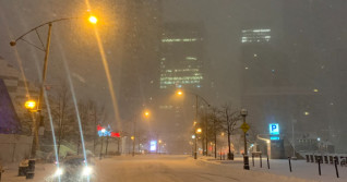 Schools close as potent storm hits Ontario with heavy snow, blizzard conditions