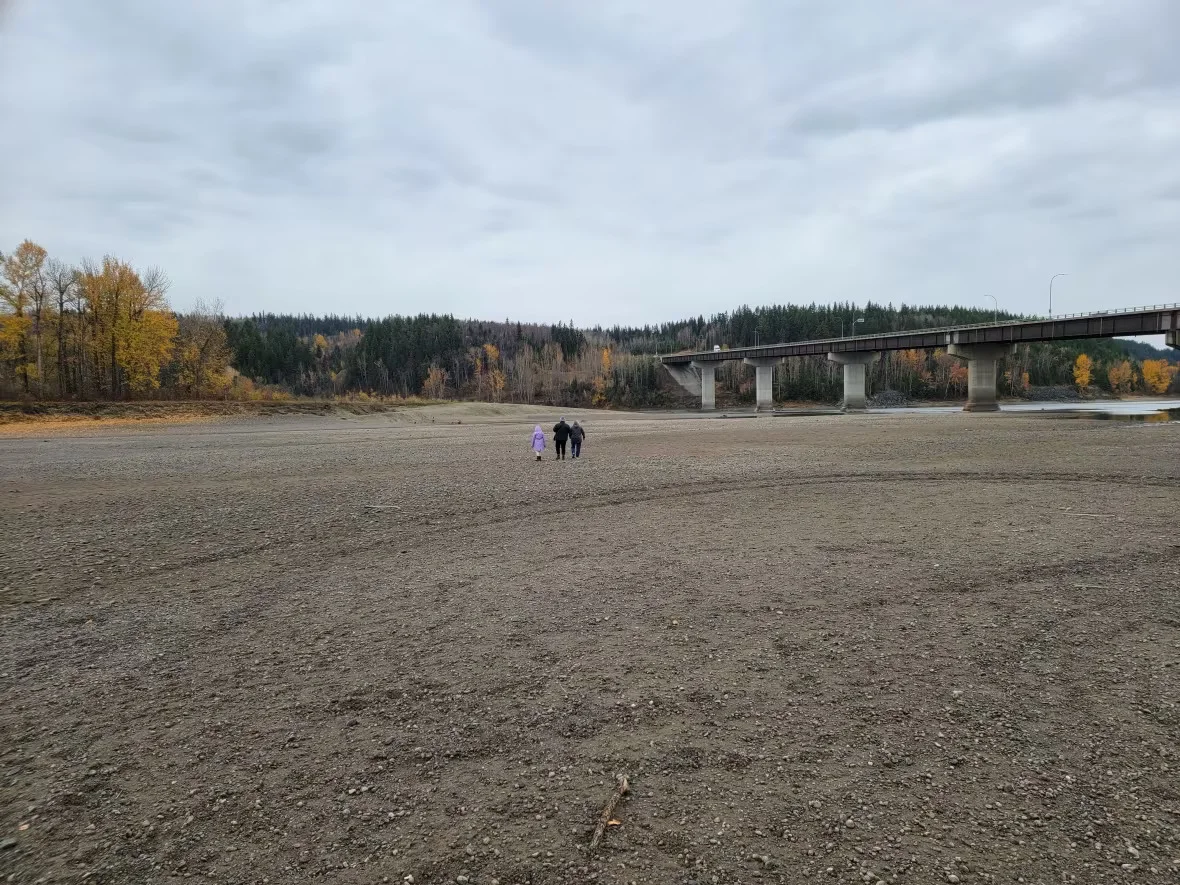CBC: nechako-and-fraser-rivers-prince-george-low-water-oct-18-2023 (Jason Peters/CBC)