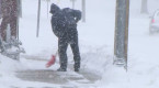 Avoid injury when shovelling snow by doing this 