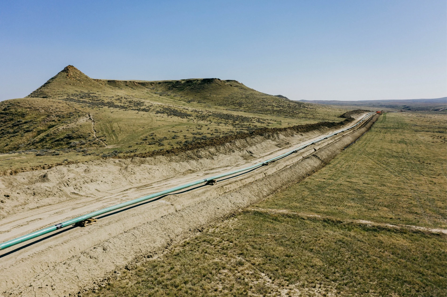 N. America's old pipelines seek new life moving carbon in climate push