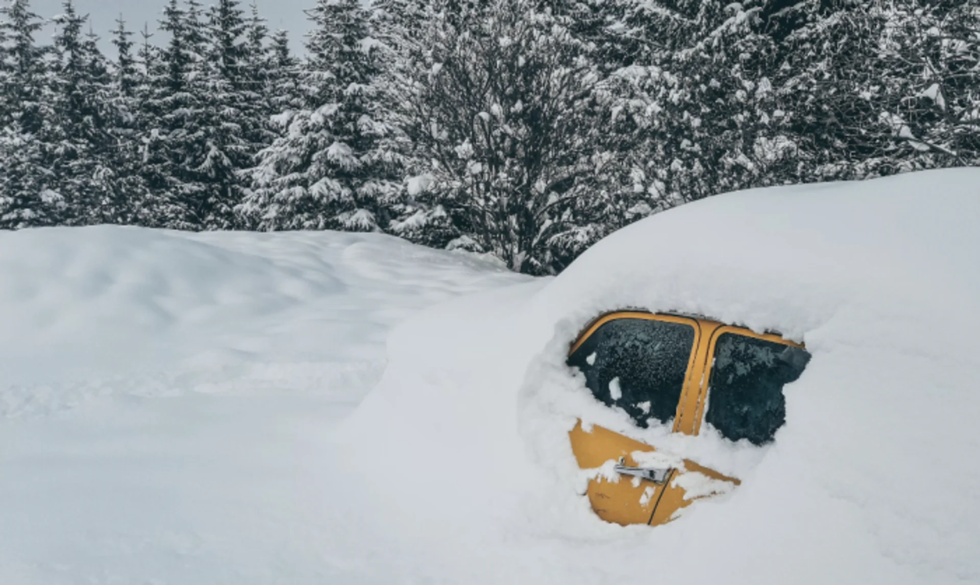 silence neige voiture sous la neige