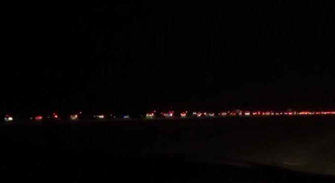Night of May 3rd - cars lined up North of Fort McMurray on Hwy_63 / Coutesy Twitter @iMughalMunaf